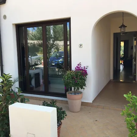 Casa vacanze Zambrone Beach Villas *