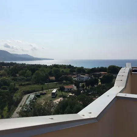 Zambrone Beach Villas *