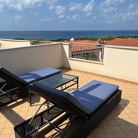 Zambrone Beach Villas Ferienhaus *